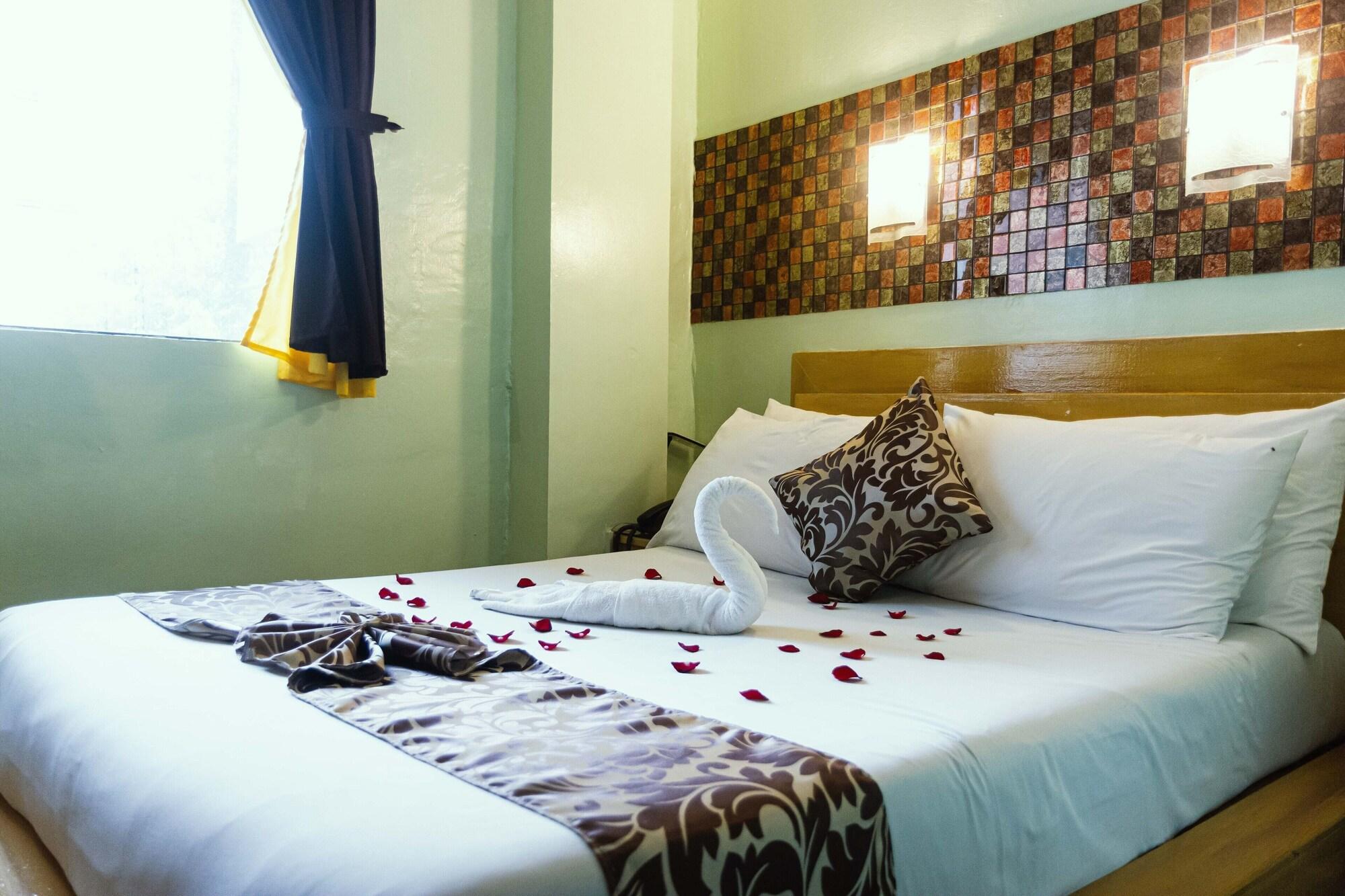 Saint Illian'S Inn Makati Makati City Exterior photo