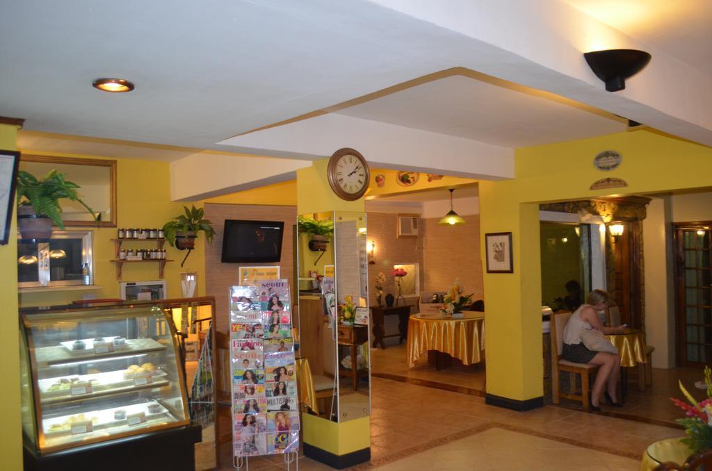 Saint Illian'S Inn Makati Makati City Exterior photo