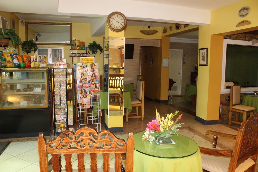Saint Illian'S Inn Makati Makati City Exterior photo