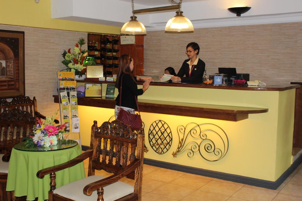 Saint Illian'S Inn Makati Makati City Exterior photo