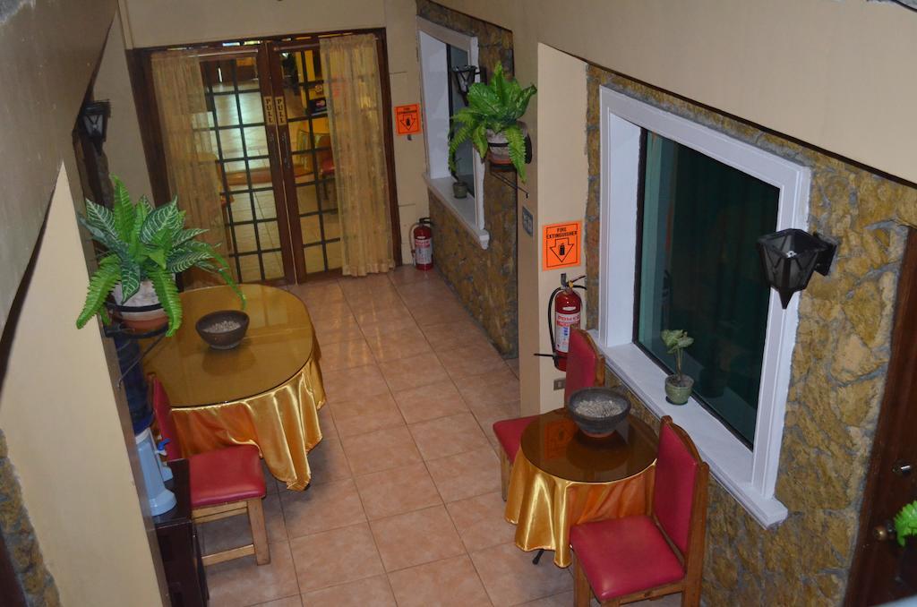 Saint Illian'S Inn Makati Makati City Exterior photo